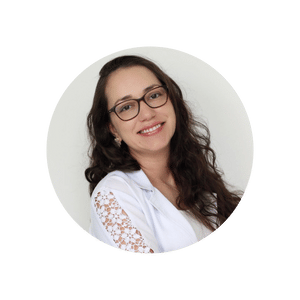 Foto de Aline Fernandes de Oliveira, Endocrinologia e Metabologia de Pequenos Animais na Centrovet Itatiba